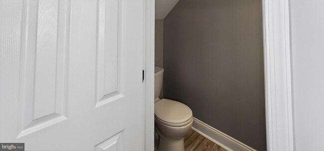 Building Photo - 483 Arwell Ct