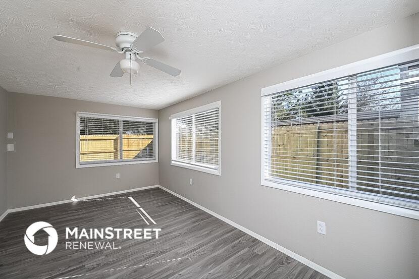 Building Photo - 4010 Stratfield Dr