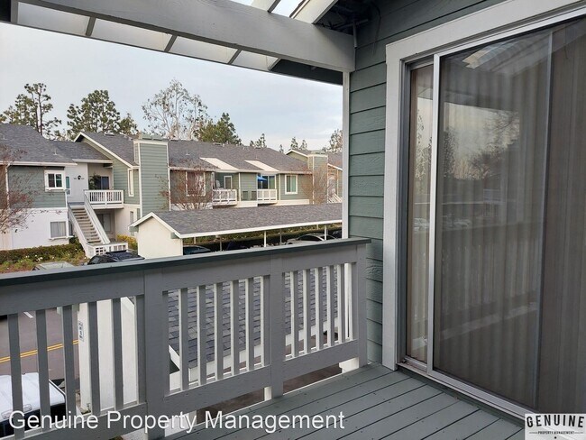 Building Photo - 2 br, 1.5 bath House - 12092 Sylvan River ...