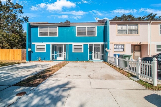 Building Photo - Apply NOW for $25 and Get 1/2 off July if ...
