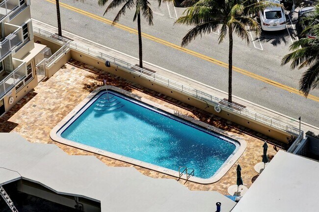 Building Photo - 111 N Pompano Beach Blvd