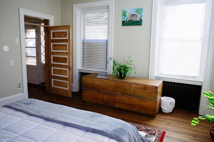 (4) Large Drawers - 1300 Wood St