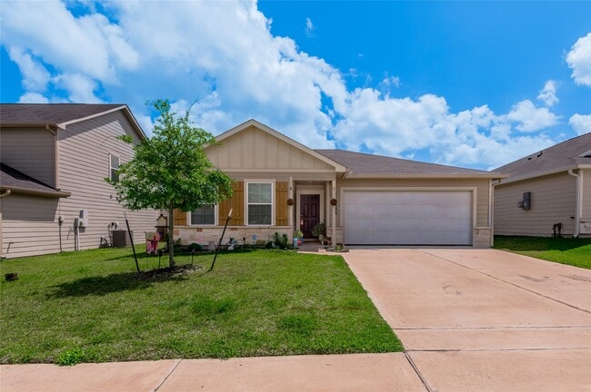 Building Photo - 103 Bering Dr