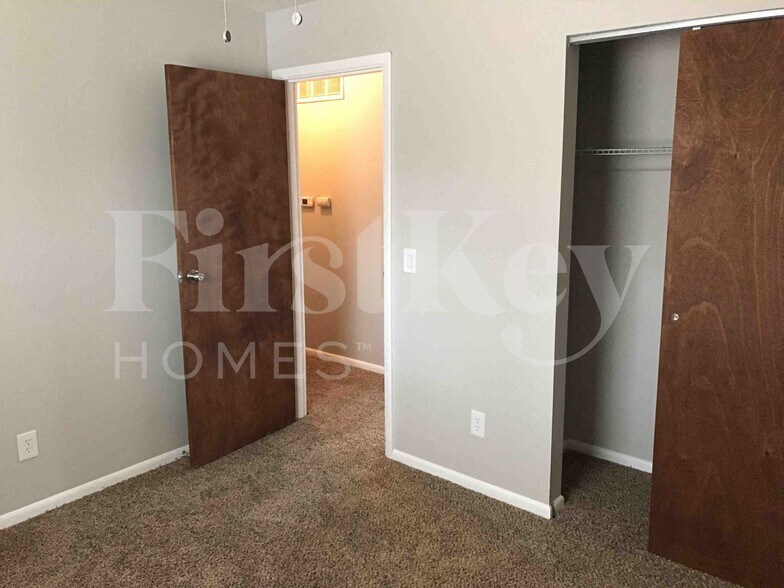 Building Photo - 6019 Tridale Ct
