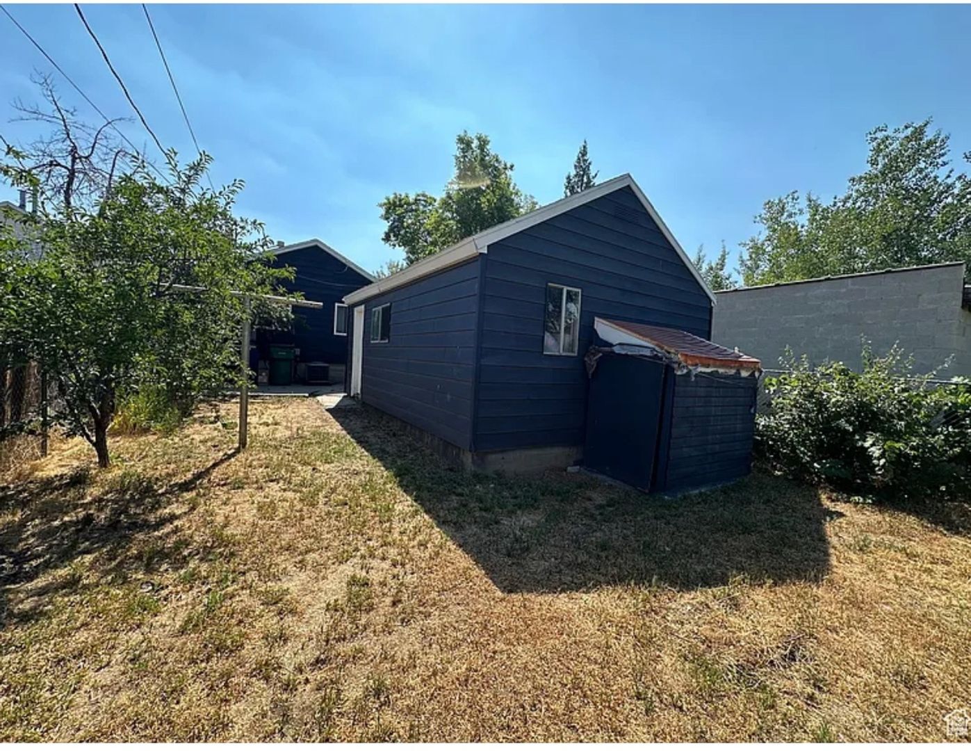 Building Photo - 2019 Adams Ave