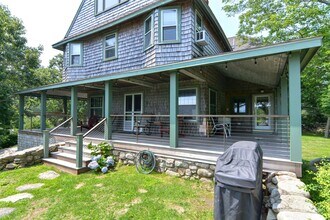 Building Photo - Stunning Victorian Winter Rental with Ocean Views!