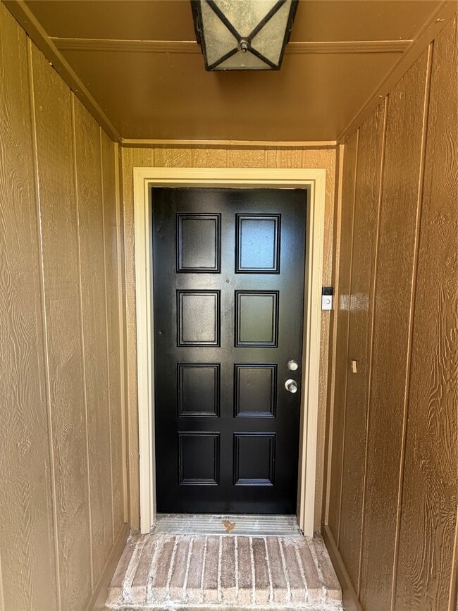 Building Photo - 2815 Fir Crest Ct