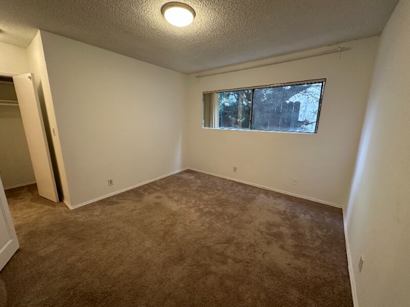 Building Photo - 1906 Pelham Ave