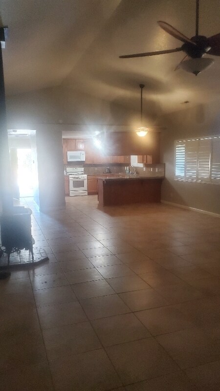Building Photo - 9754 Laredo Dr