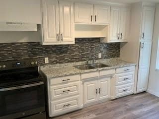 Building Photo - 3328 Lynnfield Dr