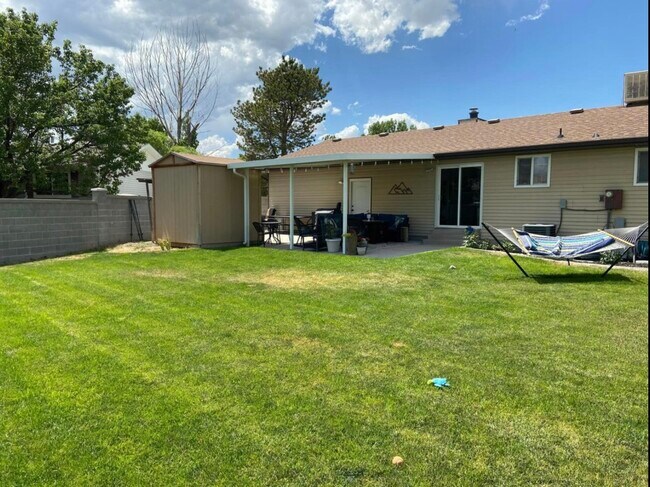 Building Photo - 2139 W 12015 S