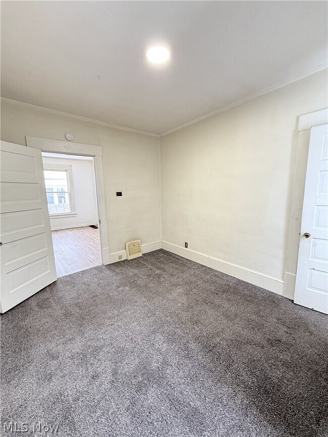 Building Photo - 1253 California Ave