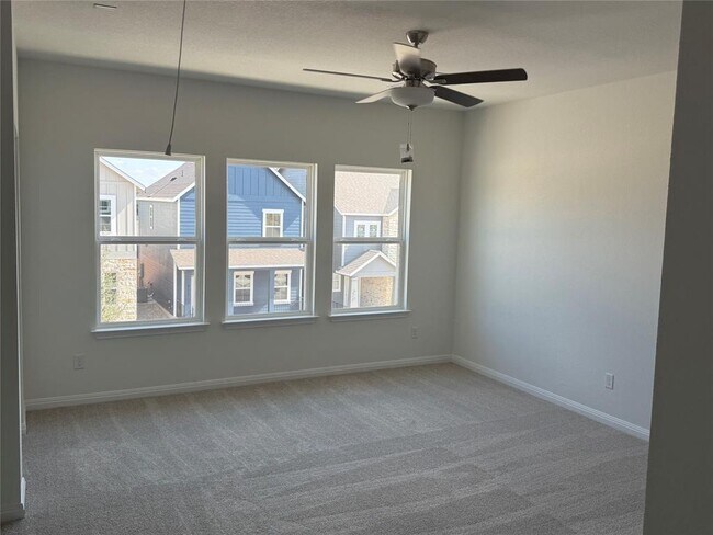 Building Photo - 5900 Whisper Crk Dr