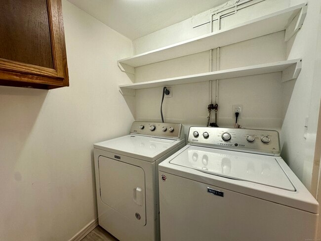 Building Photo - 248 Killingworth Turnpike