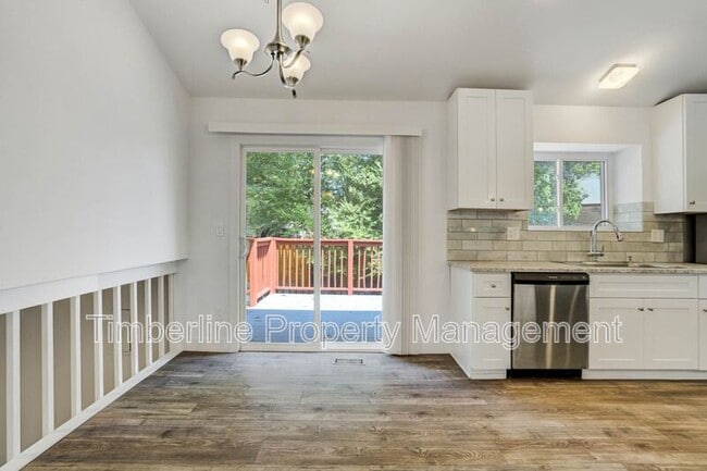 Building Photo - 6446 Pulpit Rock Dr