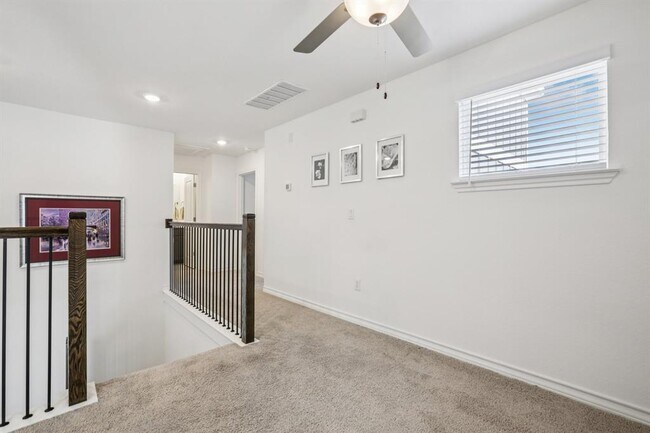 Building Photo - 2903 Bronx Dr