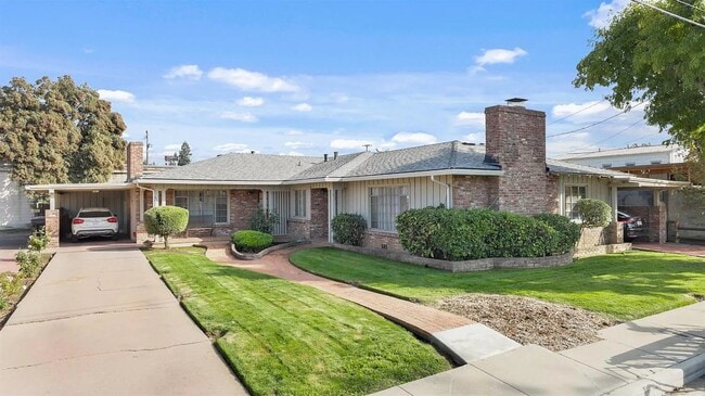 Building Photo - 615 Geer Ct