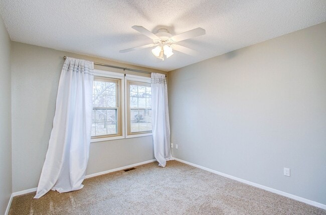 Building Photo - 6139 Little Pine Cir