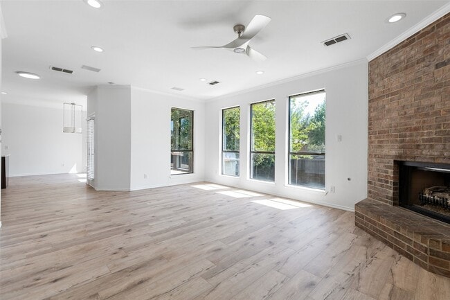 Building Photo - 2601 Kimberly Dr