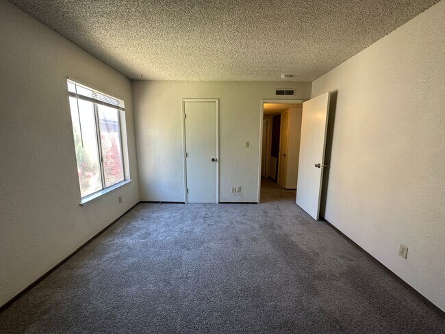 Building Photo - 3700 Tully Rd