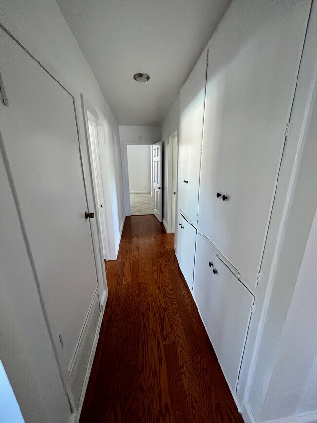 Hallway - 5352 Bayer Pl