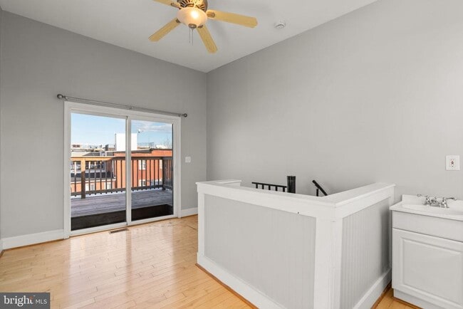 Building Photo - 1456 Battery Ave