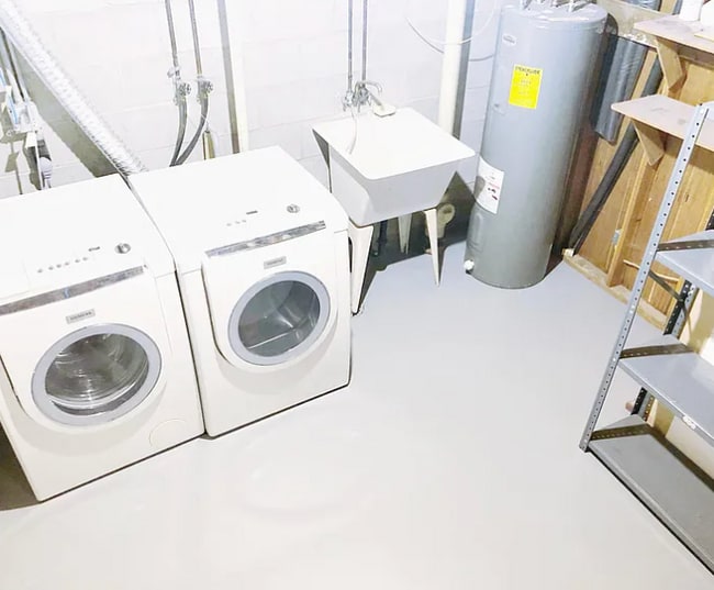 Building Photo - 1218 Trailwood N