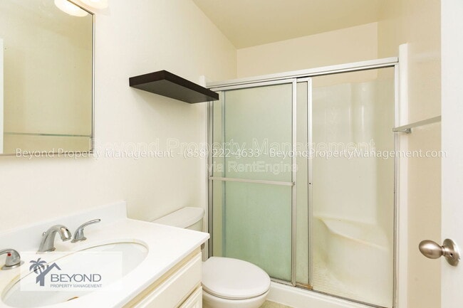 Building Photo - 1335 Caminito Septimo