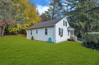 Building Photo - 15A Cherry Ln