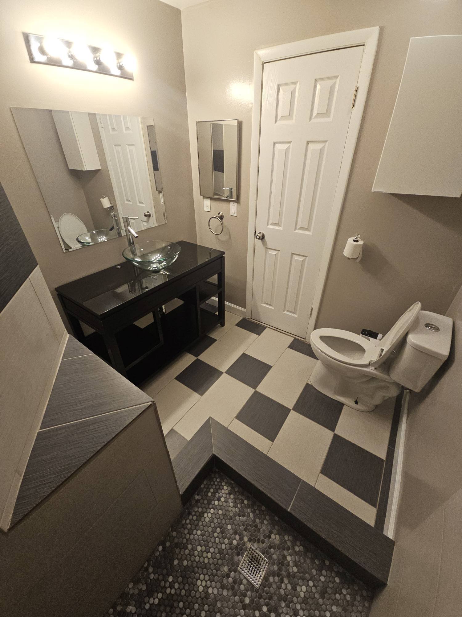 Building Photo - 2925 Belmont Ln