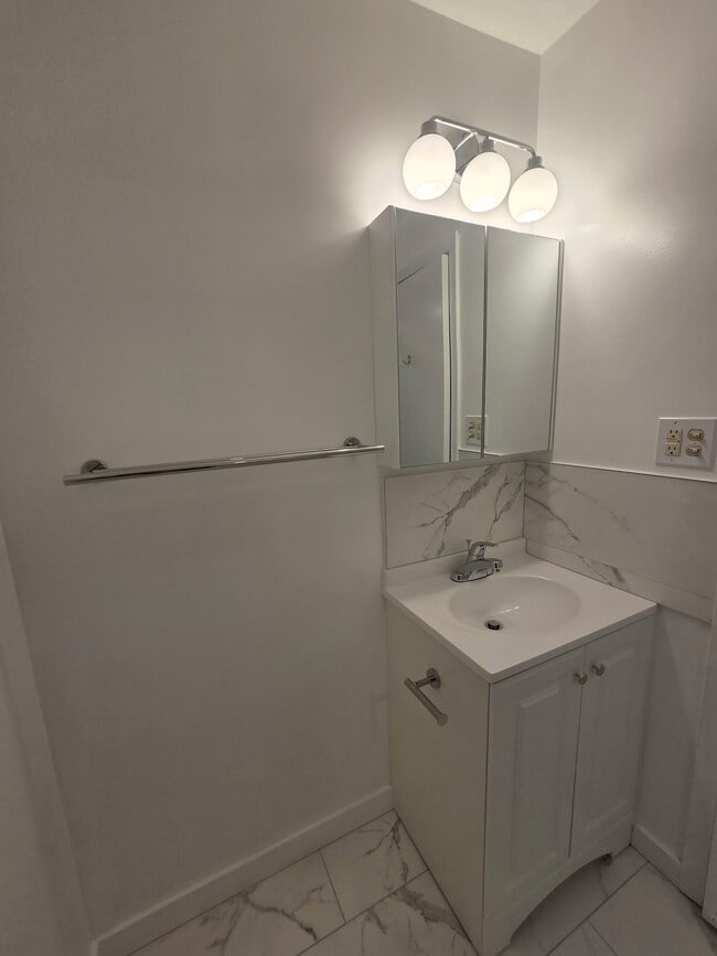 Building Photo - 1724 Rachael St