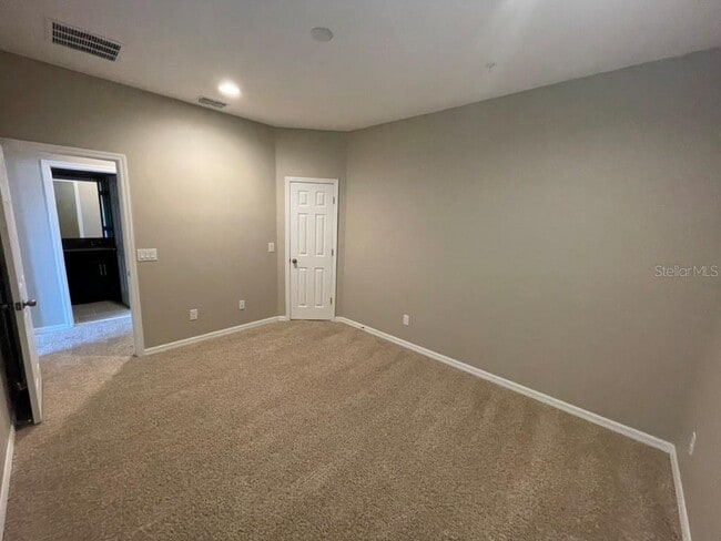 Building Photo - 15221 Sunrise Grove Ct