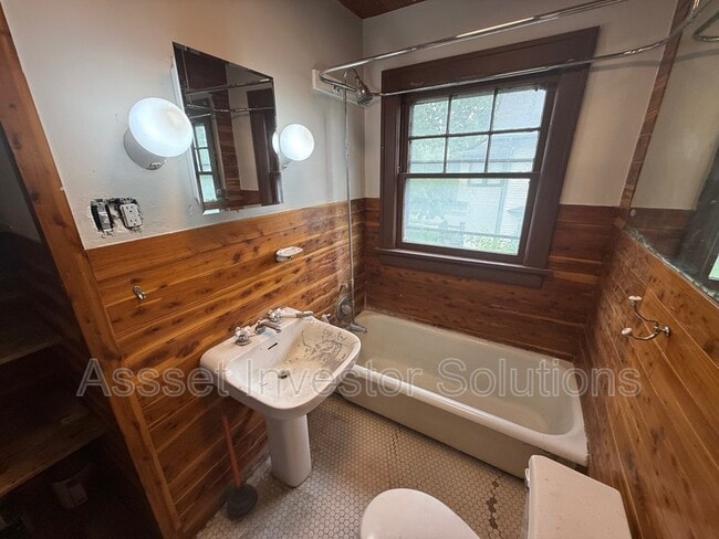 Building Photo - 4132 Eaton St
