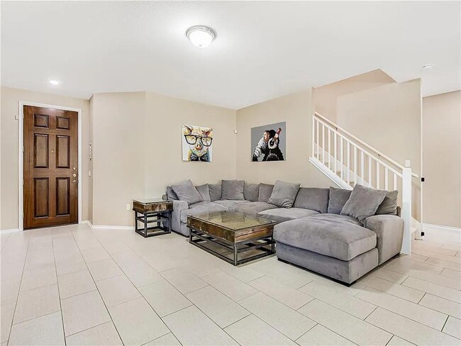Building Photo - 808 Sandhill Branch Dr