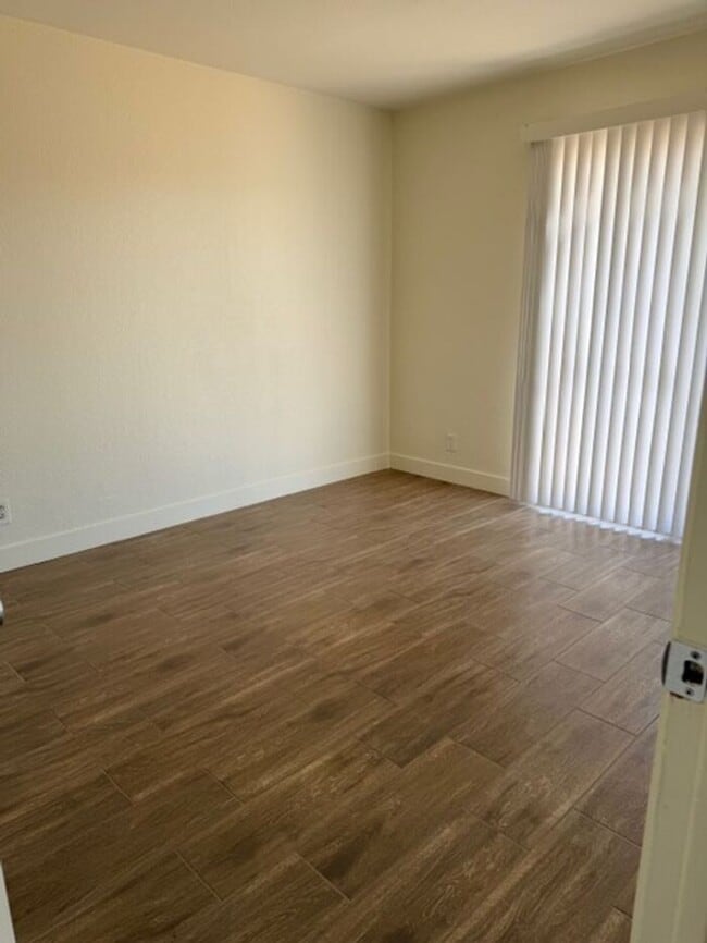 Building Photo - Affordable updated 2 bedroom in Mesa-University and Greenfield