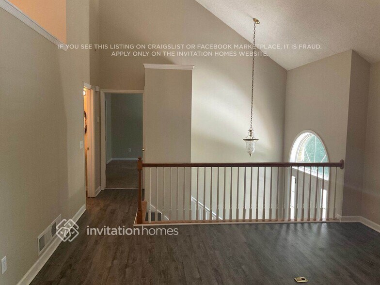 Building Photo - 7190 Farm House Ln