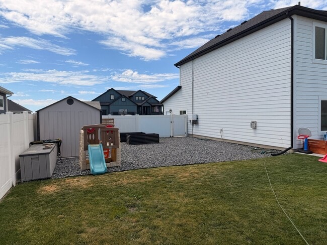 Building Photo - 1434 N 4100 W