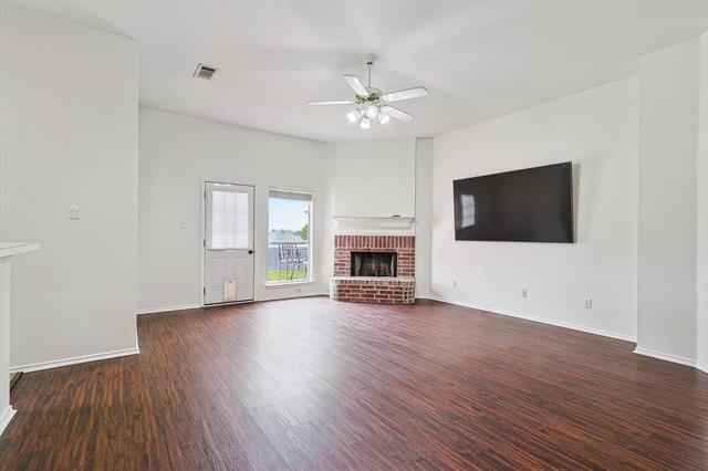 Building Photo - 3124 Creekside Dr