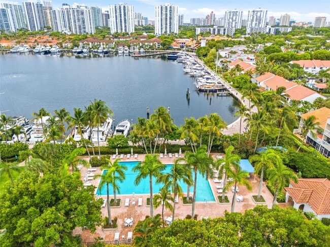 Building Photo - 3610 Yacht Club Dr