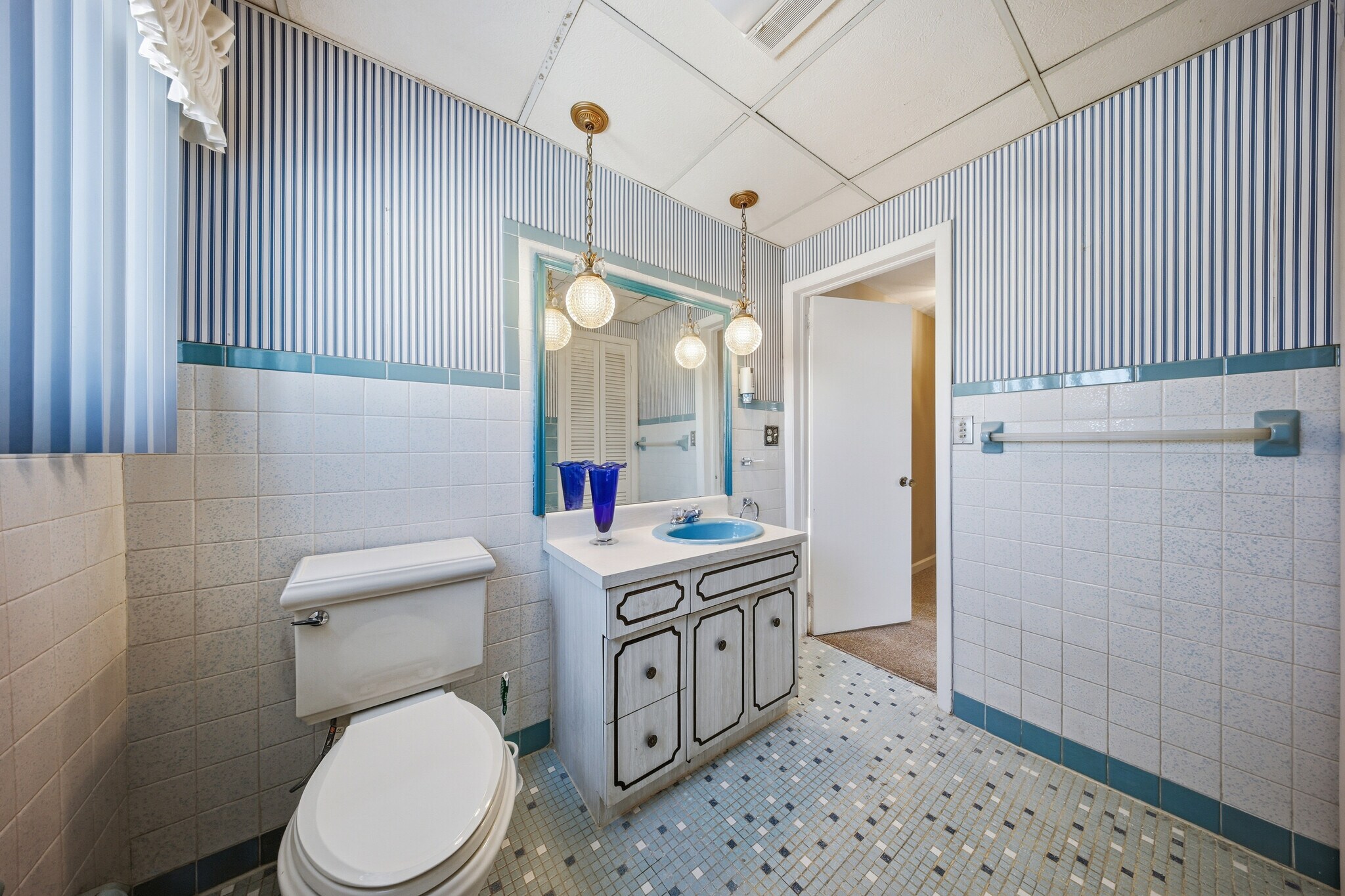 Building Photo - 612 Philo St