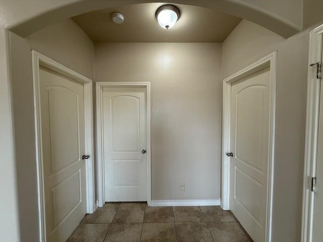 Building Photo - 710 Alta Vista Dr