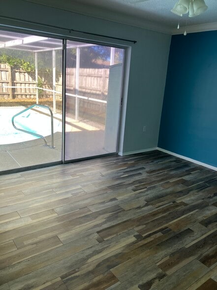 M bedroom - 9837 Marlinton Ln