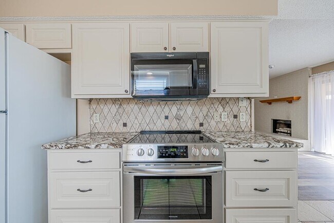 Building Photo - 105 Quail Run