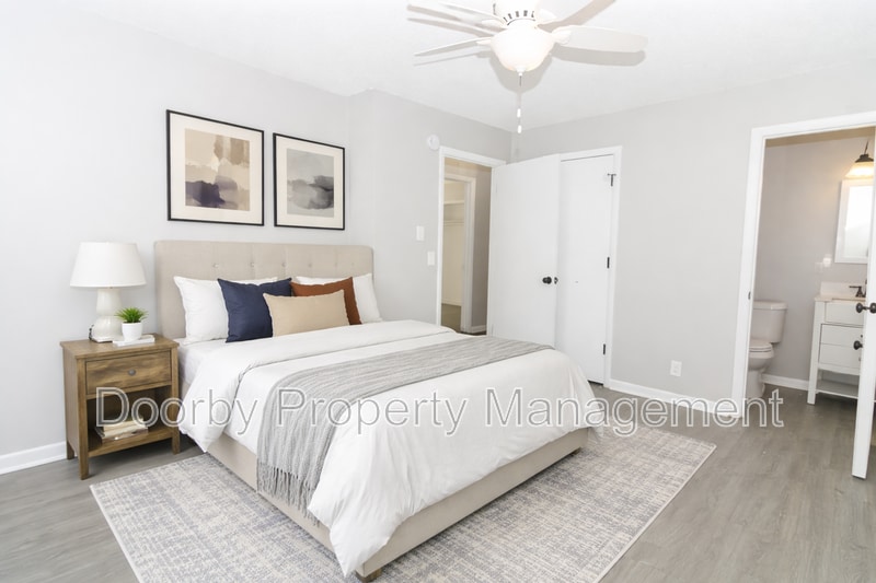 Building Photo - 2983 E Freedom Cir