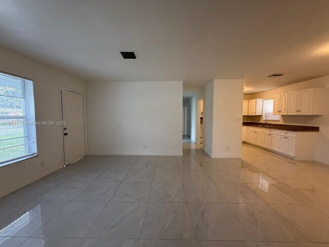 Building Photo - 3440 NW 4th St