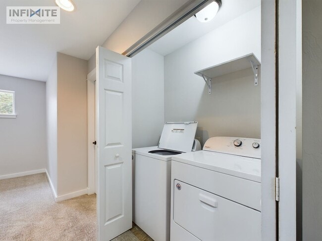 Building Photo - Immaculate 3 Bedroom in Bozeman