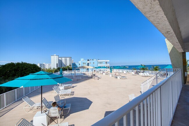 Building Photo - 111 Briny Ave