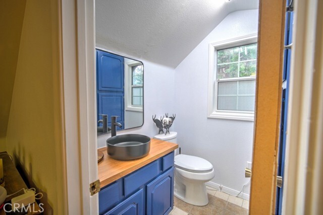 Building Photo - 582 Rose Ln