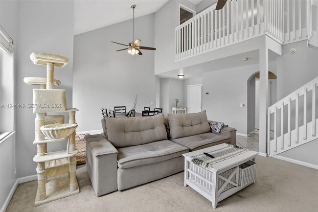 Building Photo - 9481 Oak Grove Cir