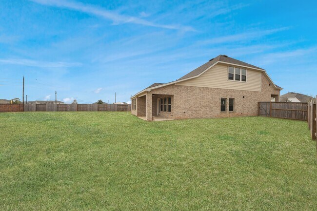 Building Photo - 804 Lake Lacosta Dr